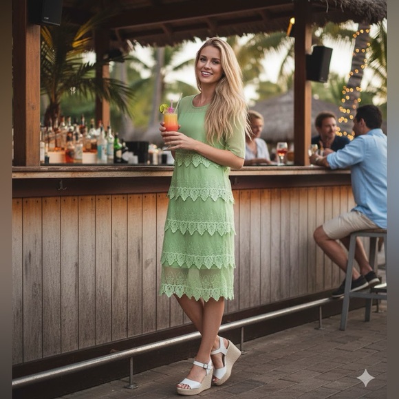 Badgley Mischka Green Sheer Lace Tiered Sequins Cocktail Dress LARGE NWT $145 - Picture 12 of 16